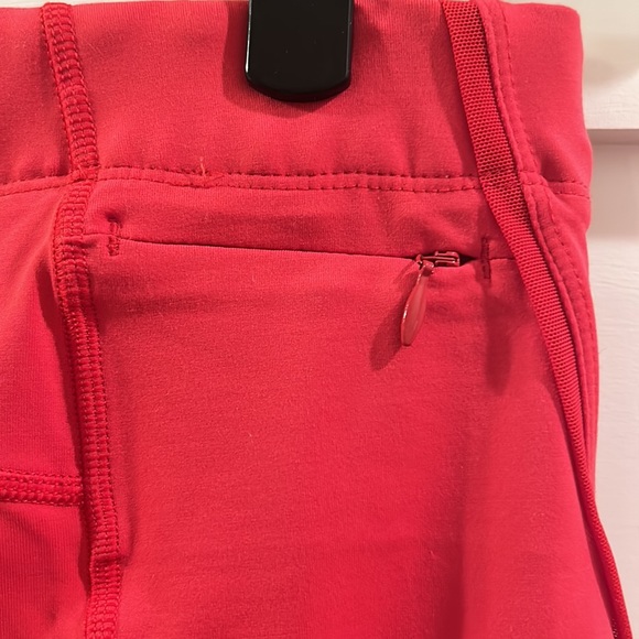 lole Red Leggings - 4 way stretch, wicking UPF 50+ - Like New - XS - Picture 4 of 9